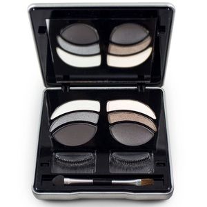 ME Lashing Out Eyeshadow Pallet - Girl’s Night Out